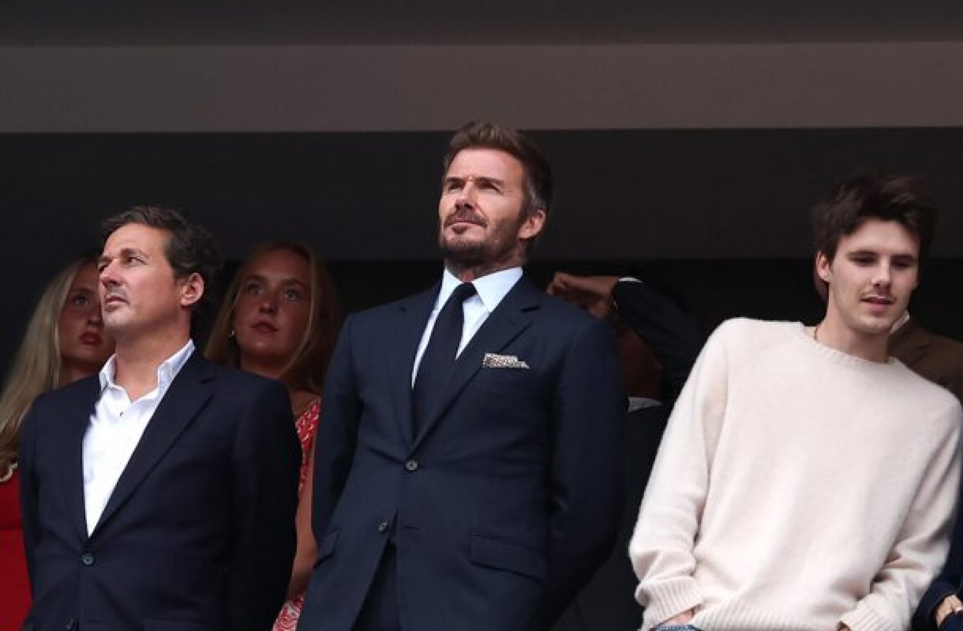 Beckham fatura milh&otilde;es com pausas para hidrata&ccedil;&atilde;o na Copa