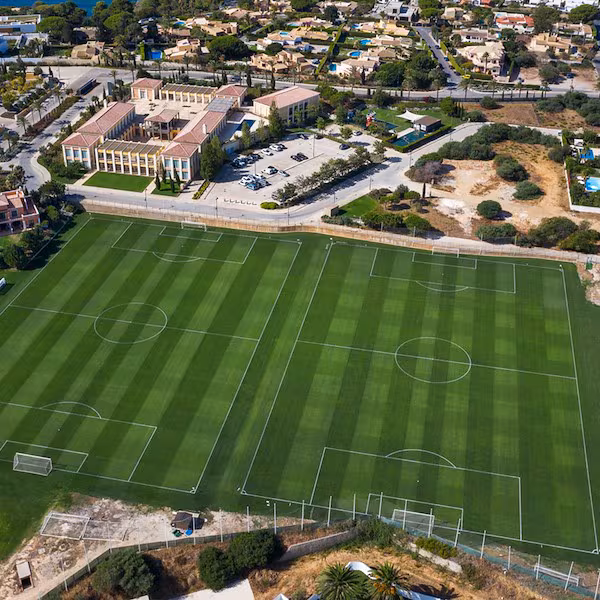 Flamengo ficará hospedado no resort de luxo Cascade Wellness, na cidade de Lagos, nos primeiros dias de treinos em Portugal - Divulgação