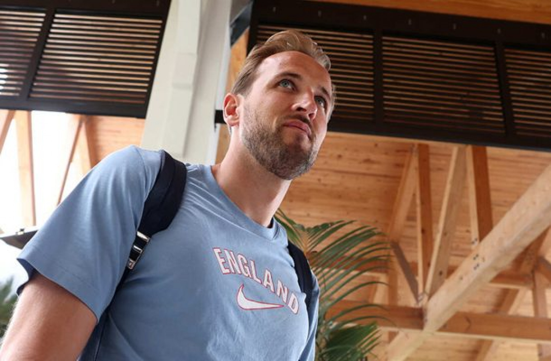 Barcelona quer Harry Kane para substituir Lewandowski