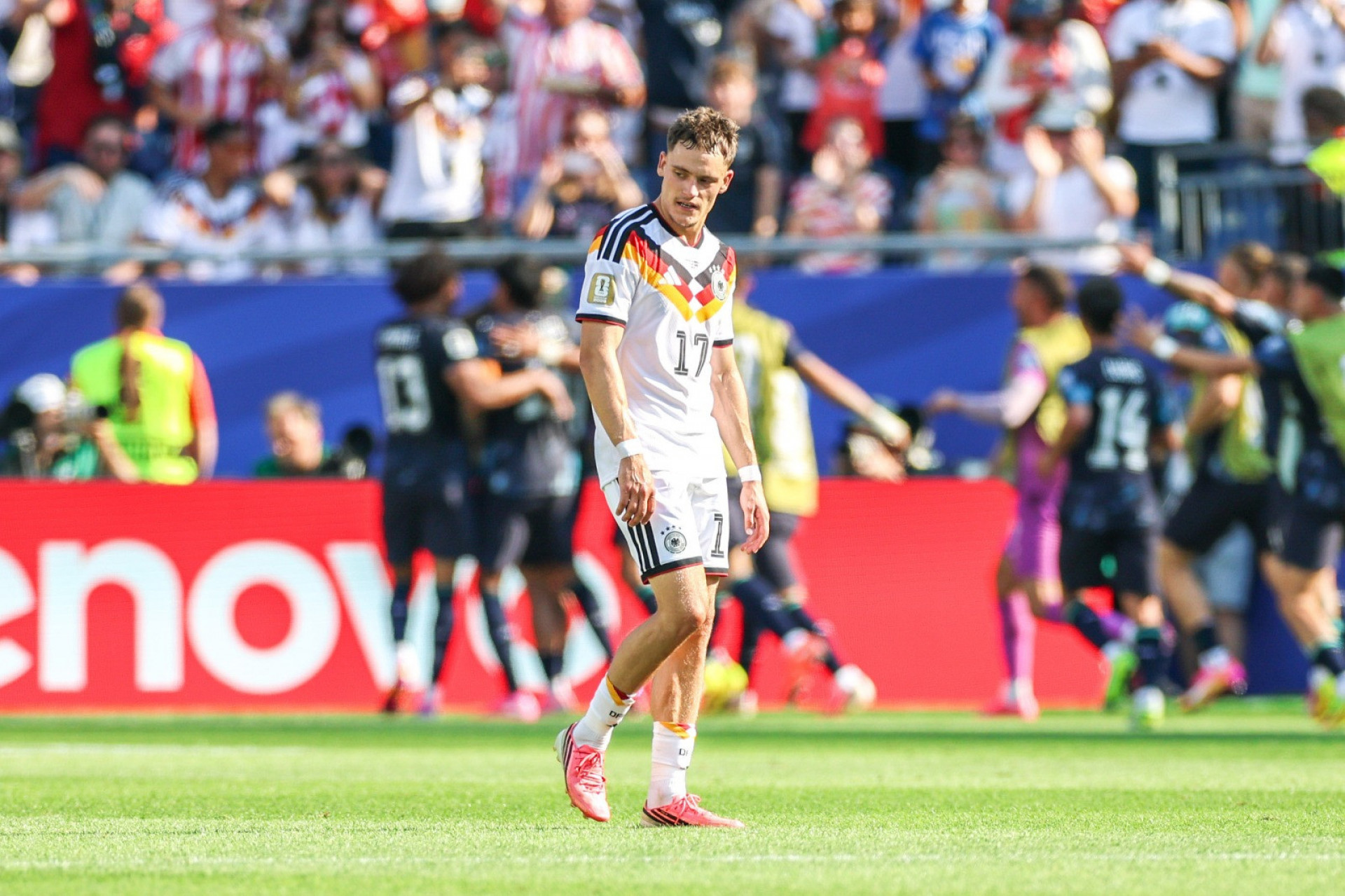 Florian Wirtz em campo contra o Paraguai - William Volcov / Parceiro / Agência O Dia