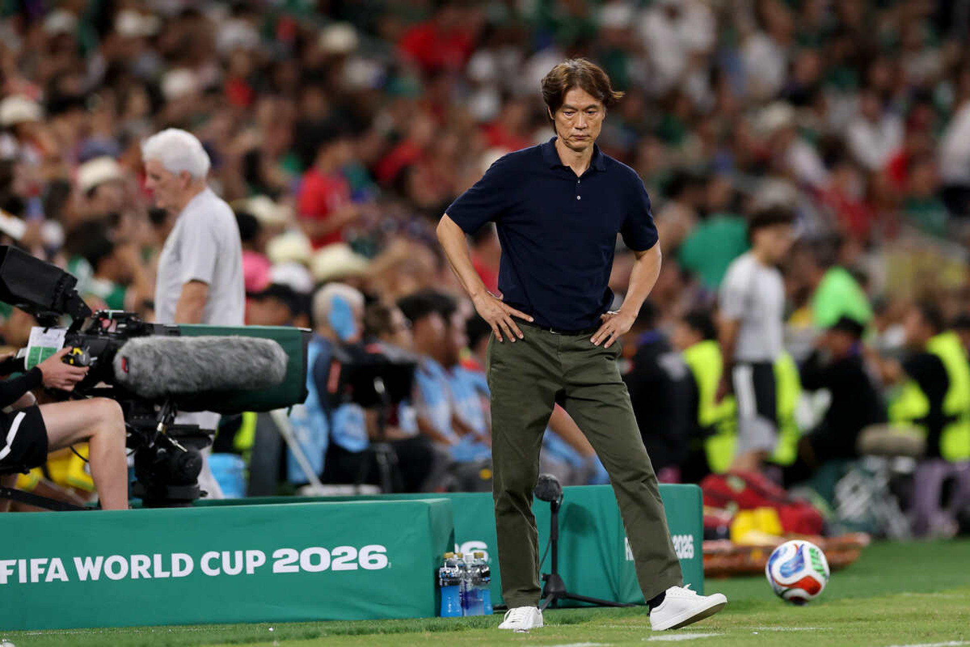 Ap&oacute;s elimina&ccedil;&atilde;o na Copa, t&eacute;cnico da Coreia do Sul &eacute; alvo de amea&ccedil;a de morte