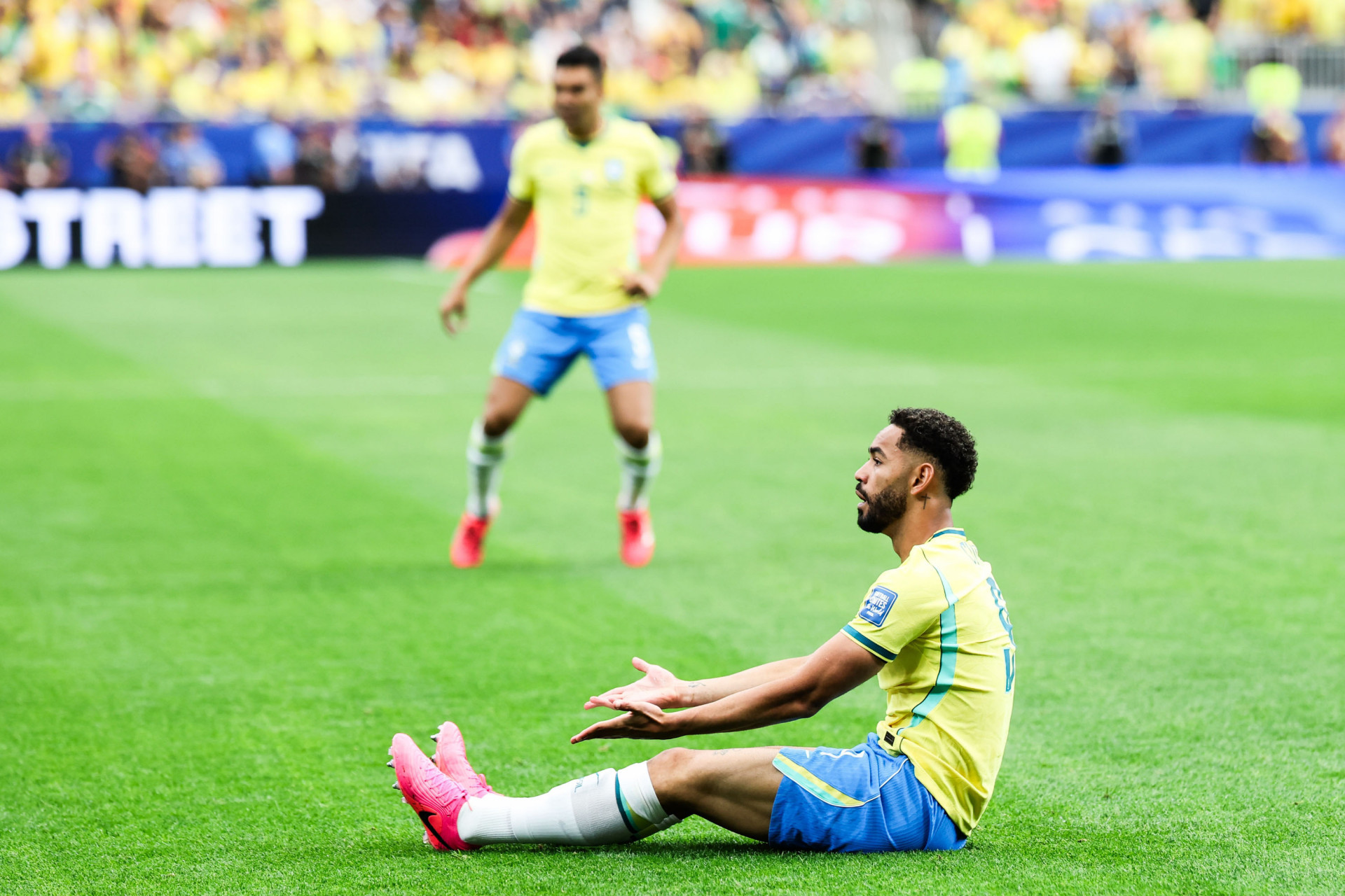 Matheus Cunha reclama de falta em Brasil x Jap&atilde;o - Vanessa Carvalho/Parceiro/Ag&ecirc;ncia O Dia