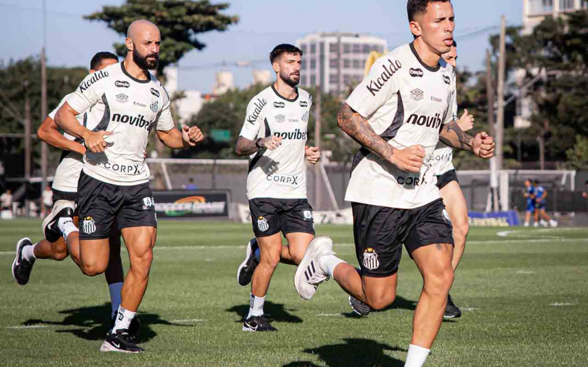 Santos marca amistoso contra o Uni&atilde;o S&atilde;o Jo&atilde;o no Pacaembu