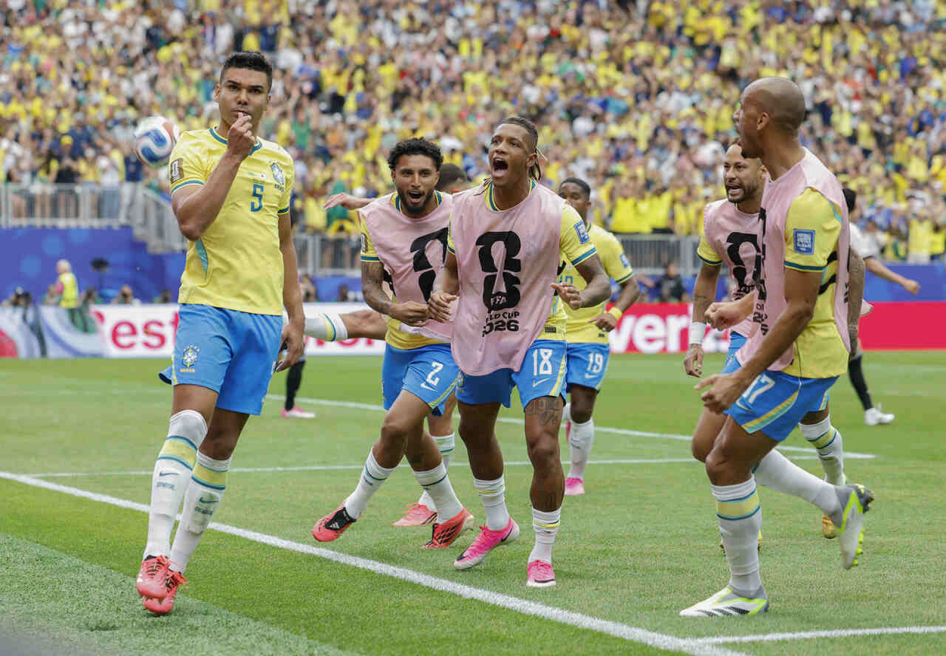 Brasil ter&aacute; apenas um jogo em dia de semana at&eacute; uma eventual final da Copa