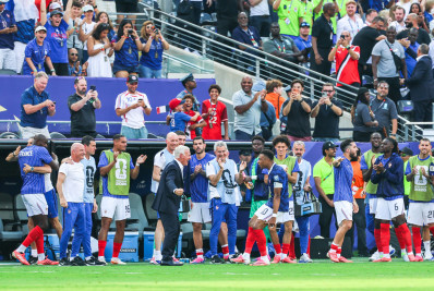 Mbappé dedica vitória da França a Deschamps: 'É o líder do grupo'