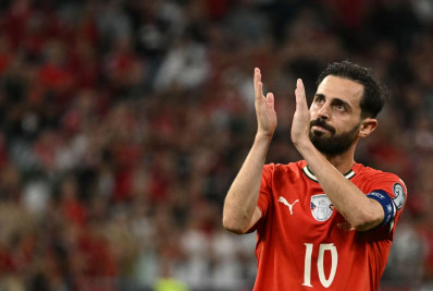 Bernardo Silva evita polêmica por banco de reservas em Portugal