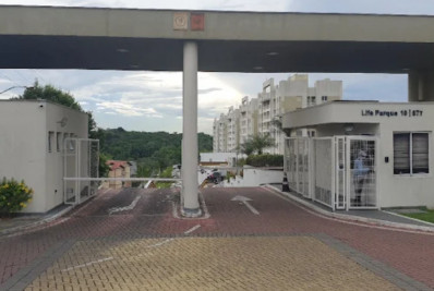 Menino de 11 anos morre após cair de varanda do 5º andar 