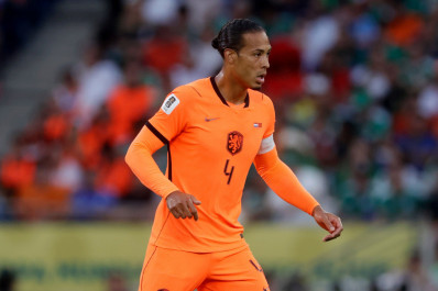 Van Dijk lamenta nova eliminação invicta da Holanda: 'Ajuda em nada'