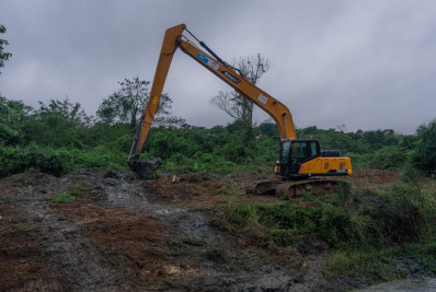 Itaboraí segue na limpeza e desassoreamento dos rios