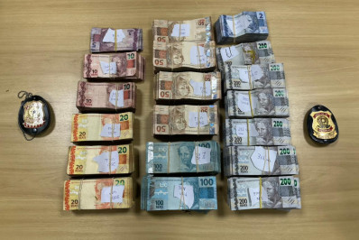 PF acha R$ 450 mil embaixo de sofá em ação contra fraude na Saúde