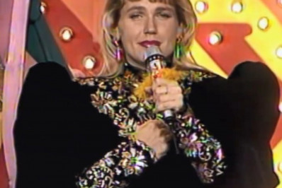 Xuxa Meneghel comemora quatro décadas da estreia na TV Globo