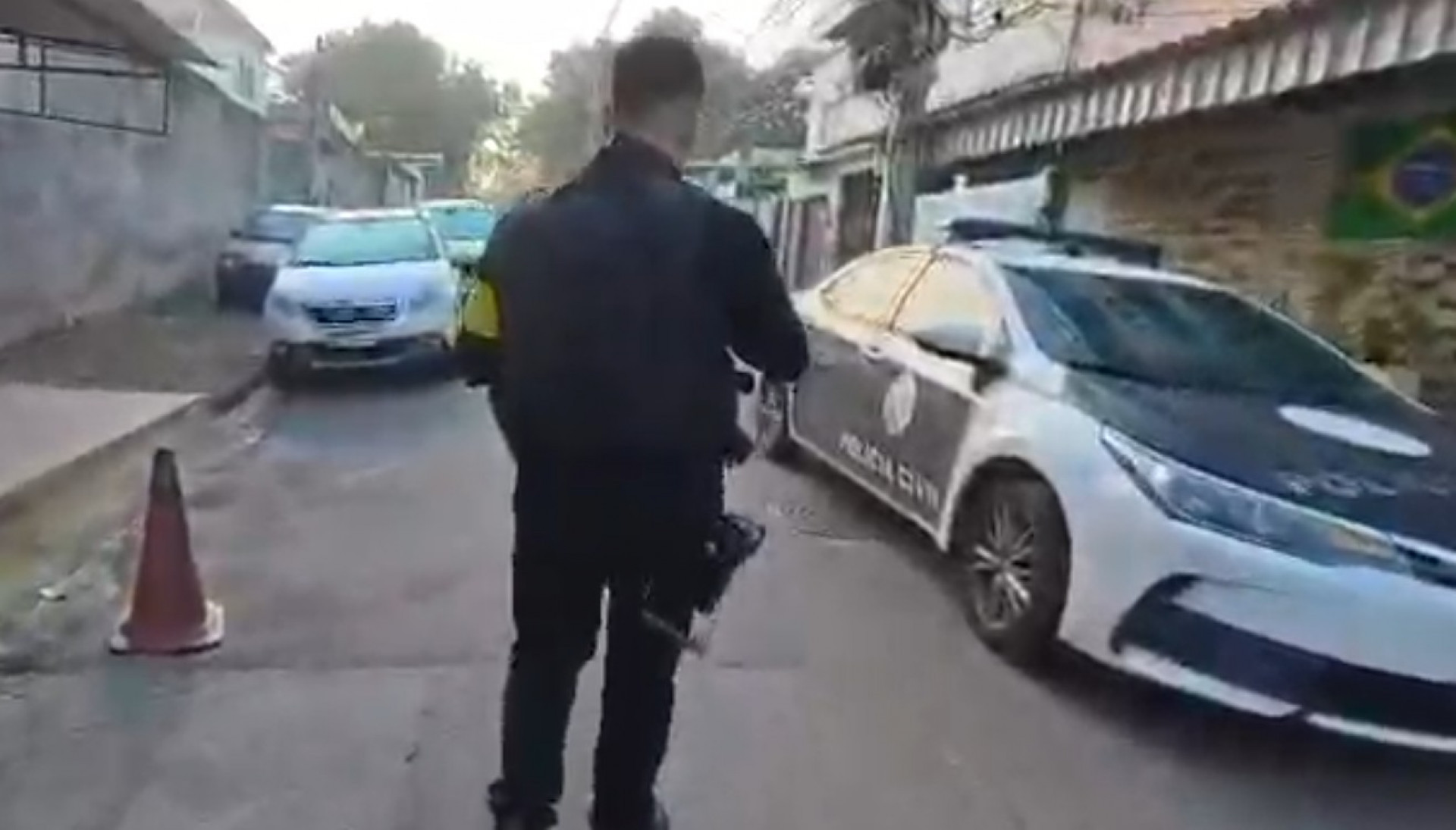 Policiais atuam na Vila Vintém, em Bangu e Realengo - Reprodução
