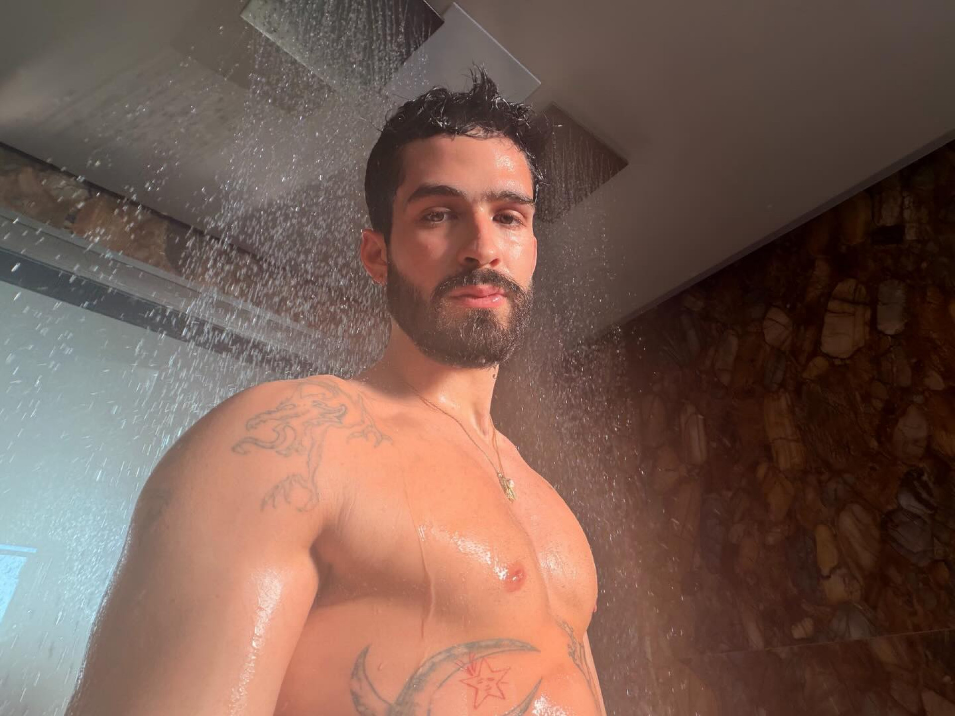 João Guilherme publicou foto sem camisa nas redes sociais - Reprodução/Instagram