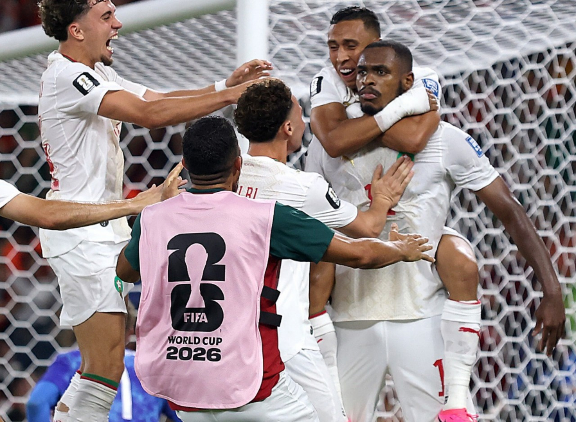 Diop foi o her&oacute;i do Marrocos, que foi semifinalista na Copa de 2022 e segue vivo em 2026 - Divulga&ccedil;&atilde;o / Marrocos