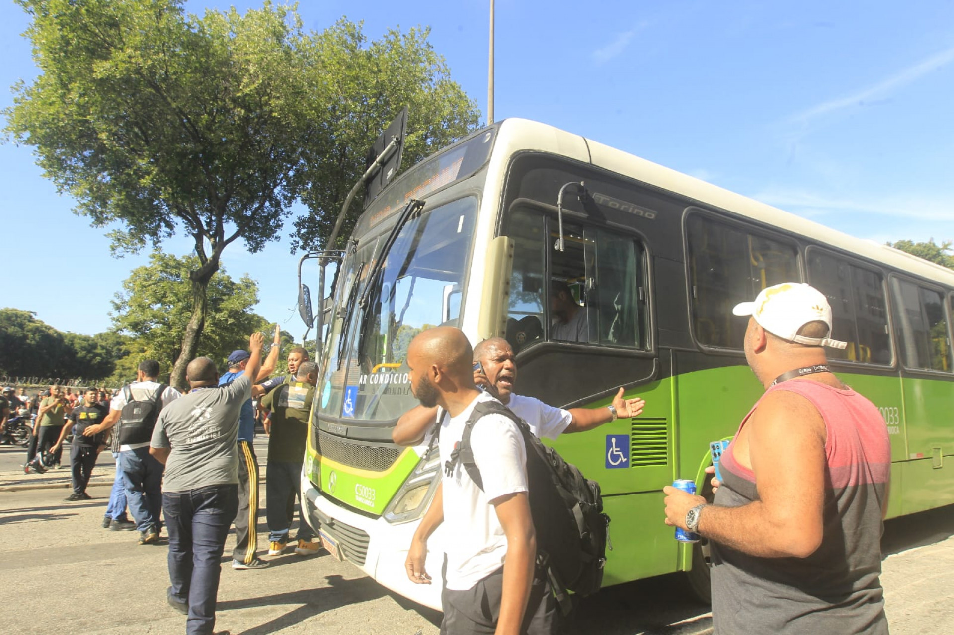 Confusão no Centro do Rio após audiência entre Rio Ônibus e rodoviários terminar sem acordo  - Reginal Pimenta/Agência O Dia