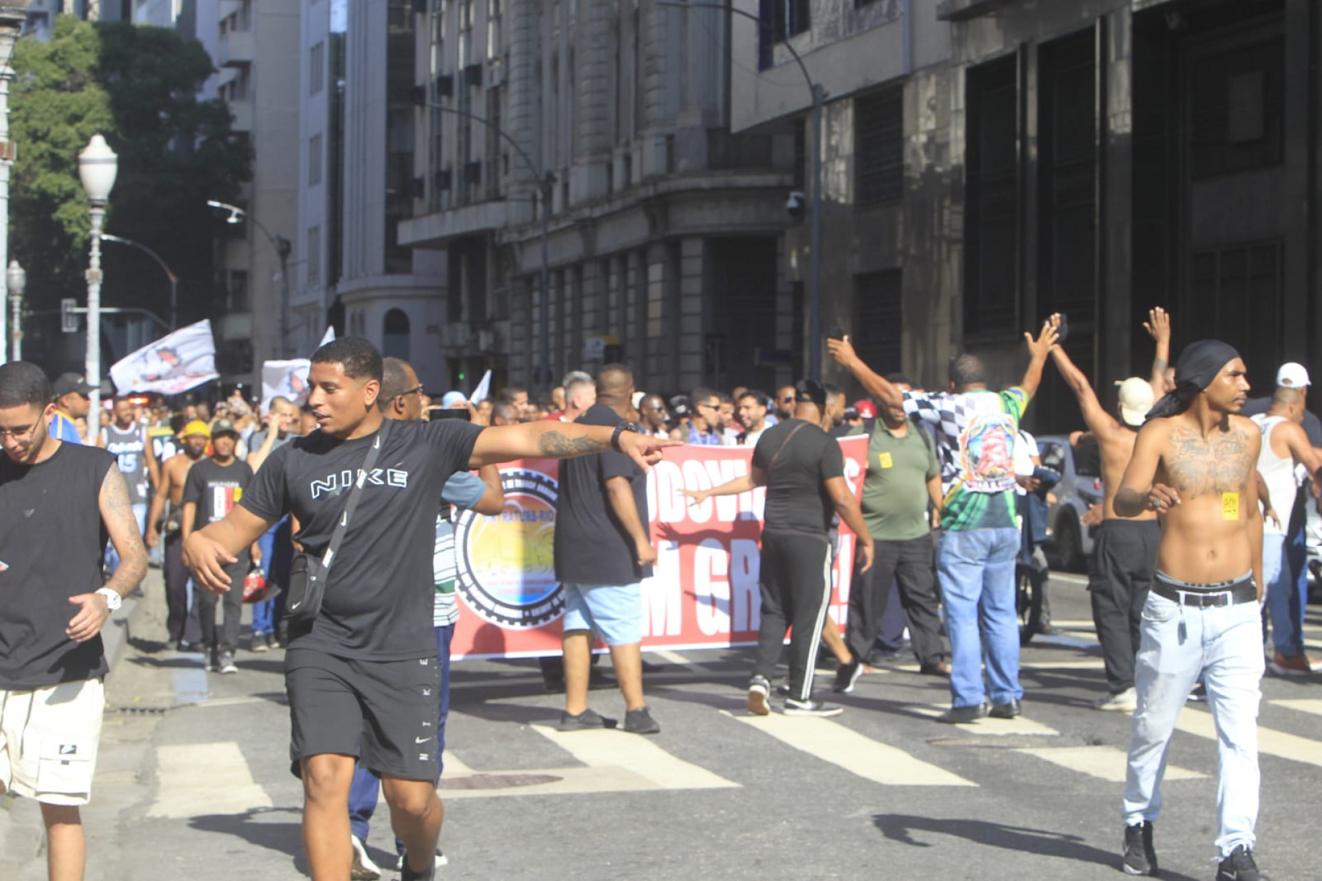 Greve dos rodoviários é mantida após audiência no Tribunal Regional do Trabalho (TRT) - Reginal Pimenta/Agência O Dia