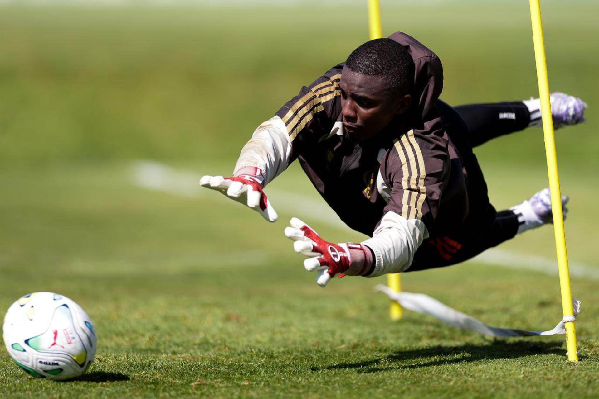 Andrew, do Flamengo, relembra passagem por Portugal