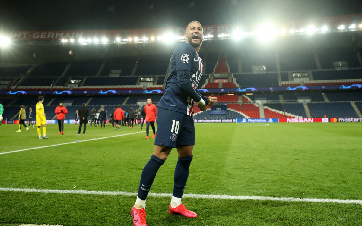 Neymar foi decisivo para o PSG eliminar o Borussia Dortmund de Haaland, em 2020 - AFP