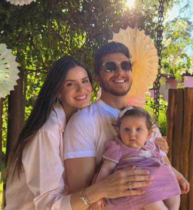 Camila Queiroz explica por que congelou células-tronco da filha