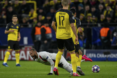 Neymar e Haaland se reencontram após polêmica na Liga dos Campeões de 2020