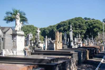 Segurança morto a tiros em bar na Lapa é sepultado