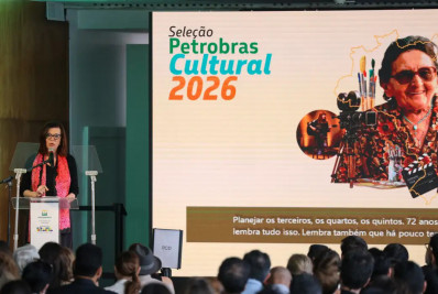'Gasolina deve acompanhar queda global', diz presidente da Petrobras