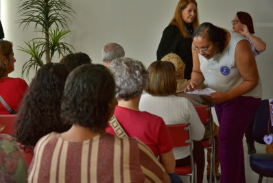 Volta Redonda encerra programação do Junho Violeta com debate sobre violências invisíveis contra a pessoa idosa