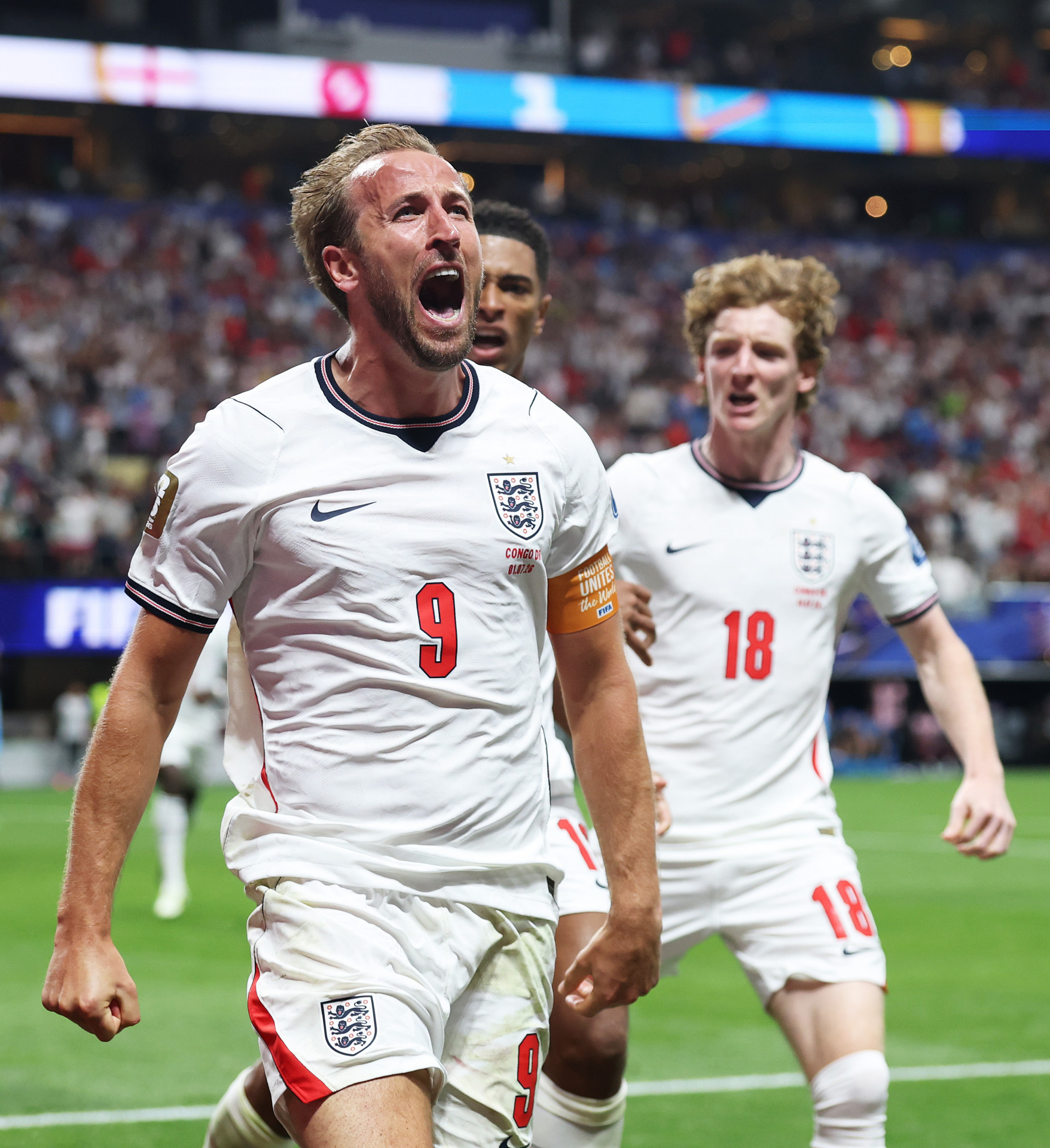 Kane foi destaque da vitória da Inglaterra