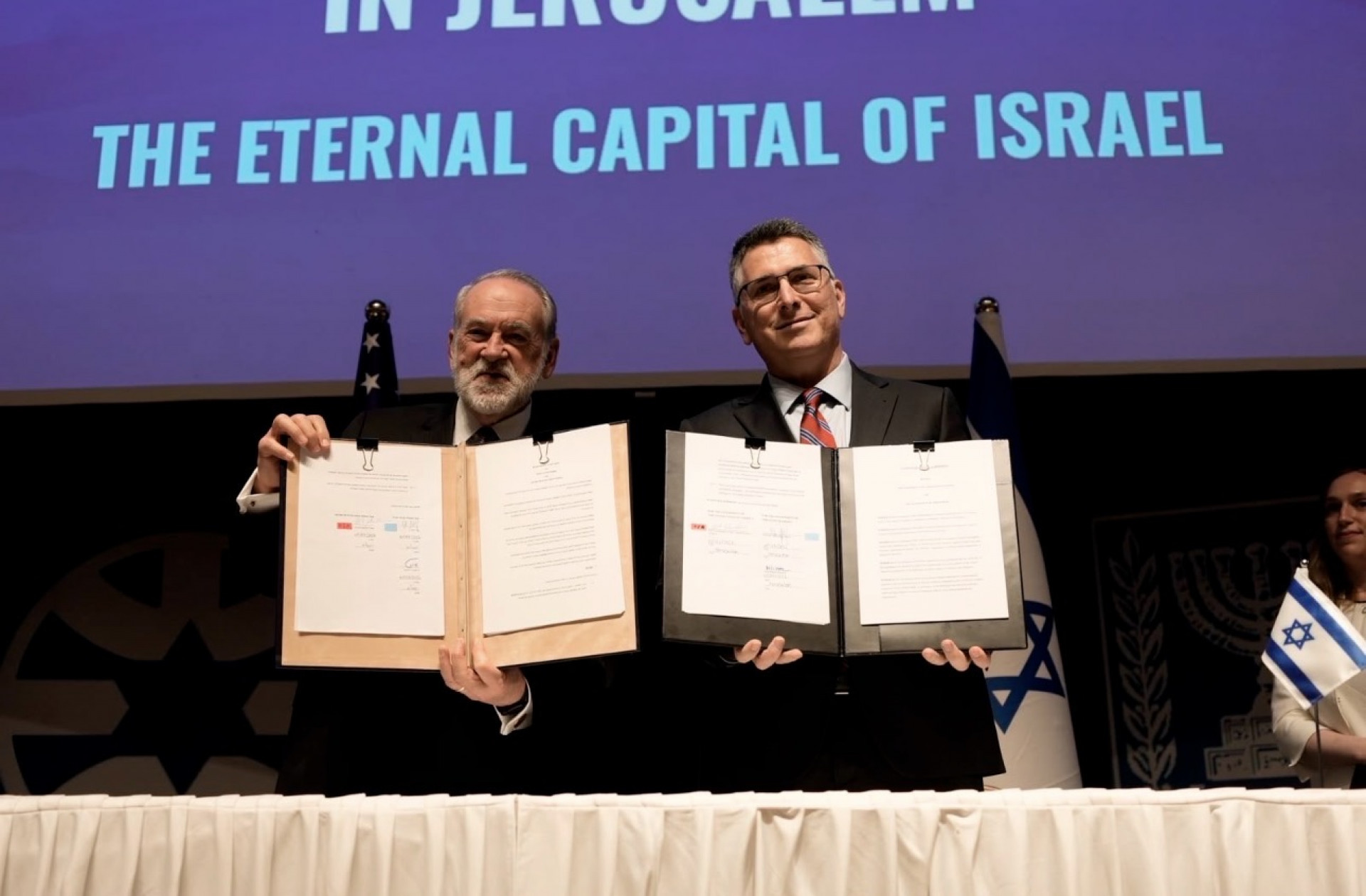 EUA assinam acordo para construir embaixada permanente em Jerusalém