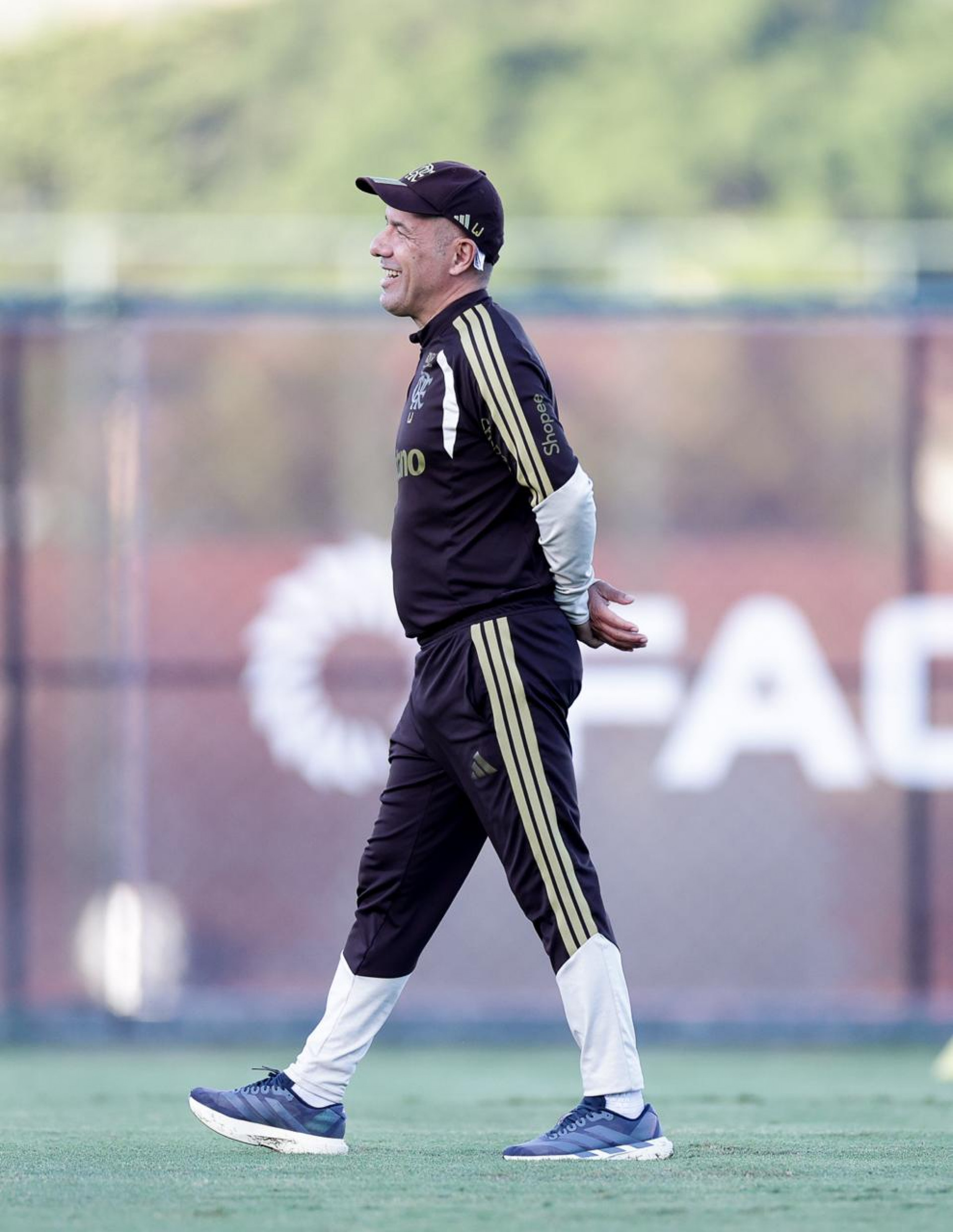 Técnico Leonardo Jardim em treino do Flamengo