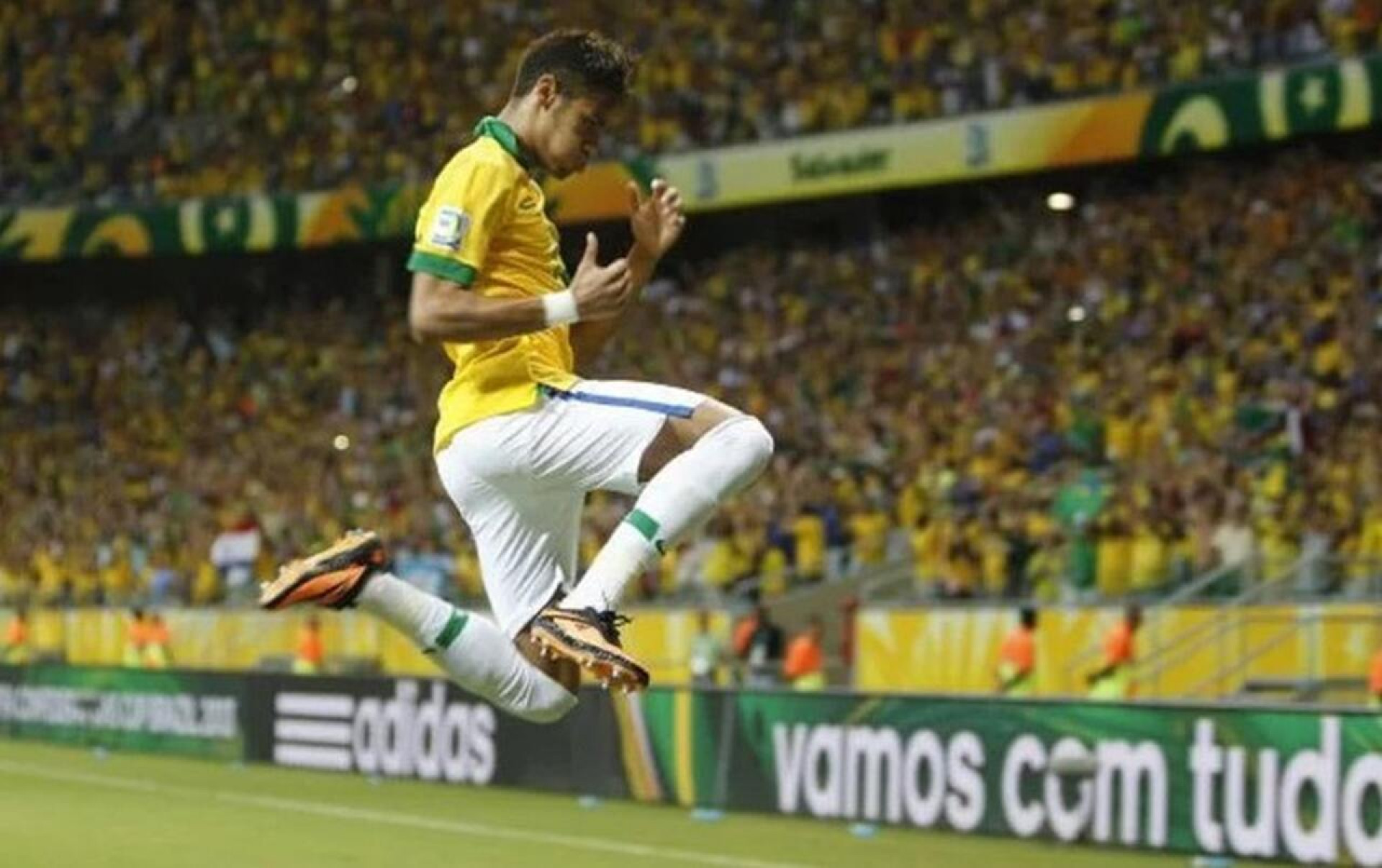 Ator do ‘Teste de Fidelidade’ relembra encontro com Neymar: “Ele disse que era muito f&atilde; do programa”