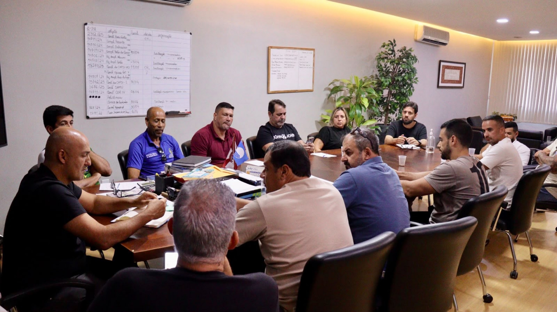 Fábio em reunião com vereadores - Ascom