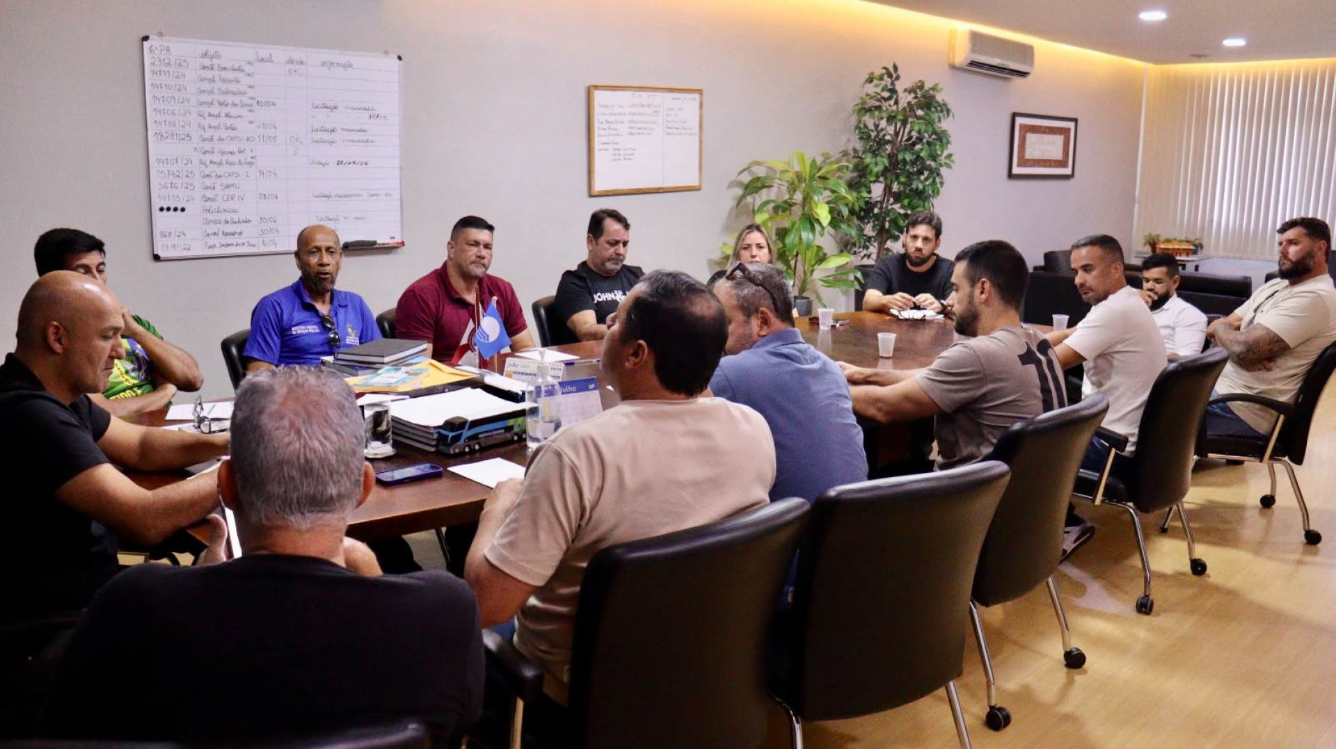 Fábio em reunião com vereadores - Ascom
