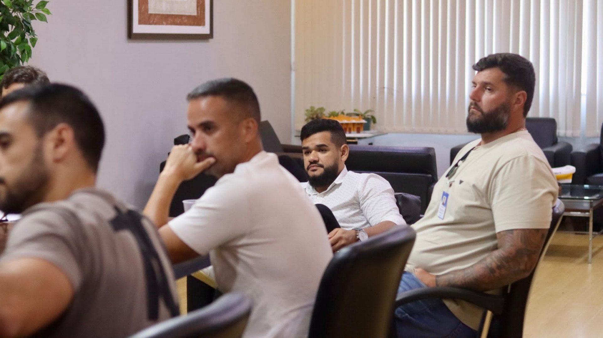 Fábio em reunião com vereadores - Ascom
