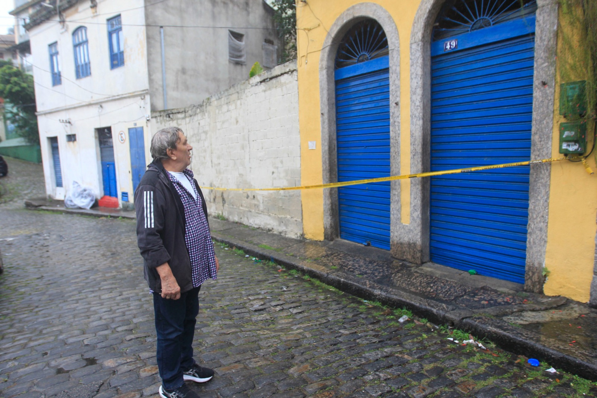 José Anselmo Filho, o Seu Zé, se emociona ao falar sobre o caso - Reginaldo Pimenta / Agência O Dia