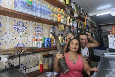 Dia de chifrada à brasileira nas oitavas de final da Copa do Mundo