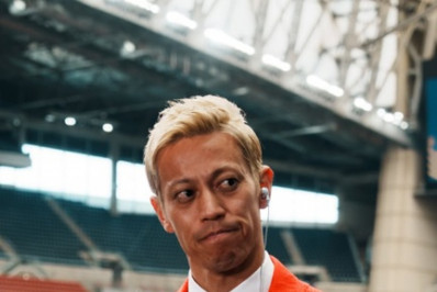 Ex-Botafogo, Honda se oferece para assumir seleção do Japão