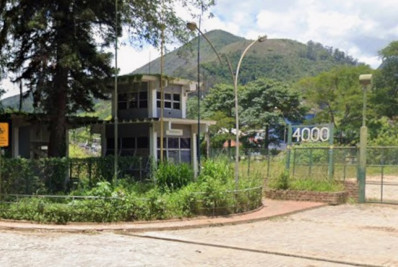 Prefeitura autoriza prédios em área de alagamento em Corrêas; audiência sobre o tema é adiada