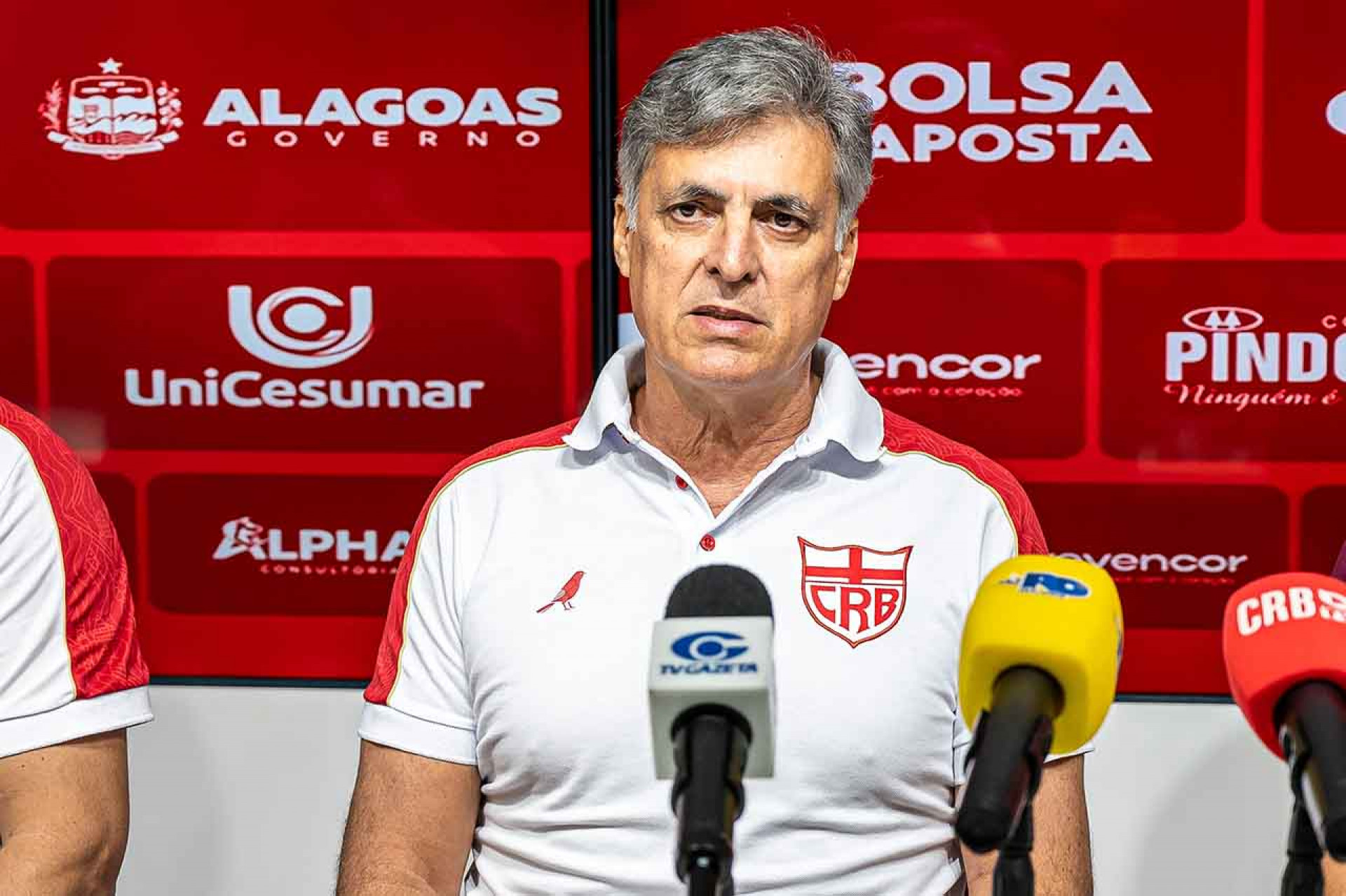 Presidente do CRB critica oferta do S&atilde;o Paulo por atacante: “Indecente”