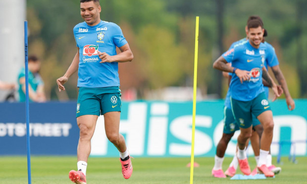 Brasil tem dois pendurados que podem perder quartas de final da Copa