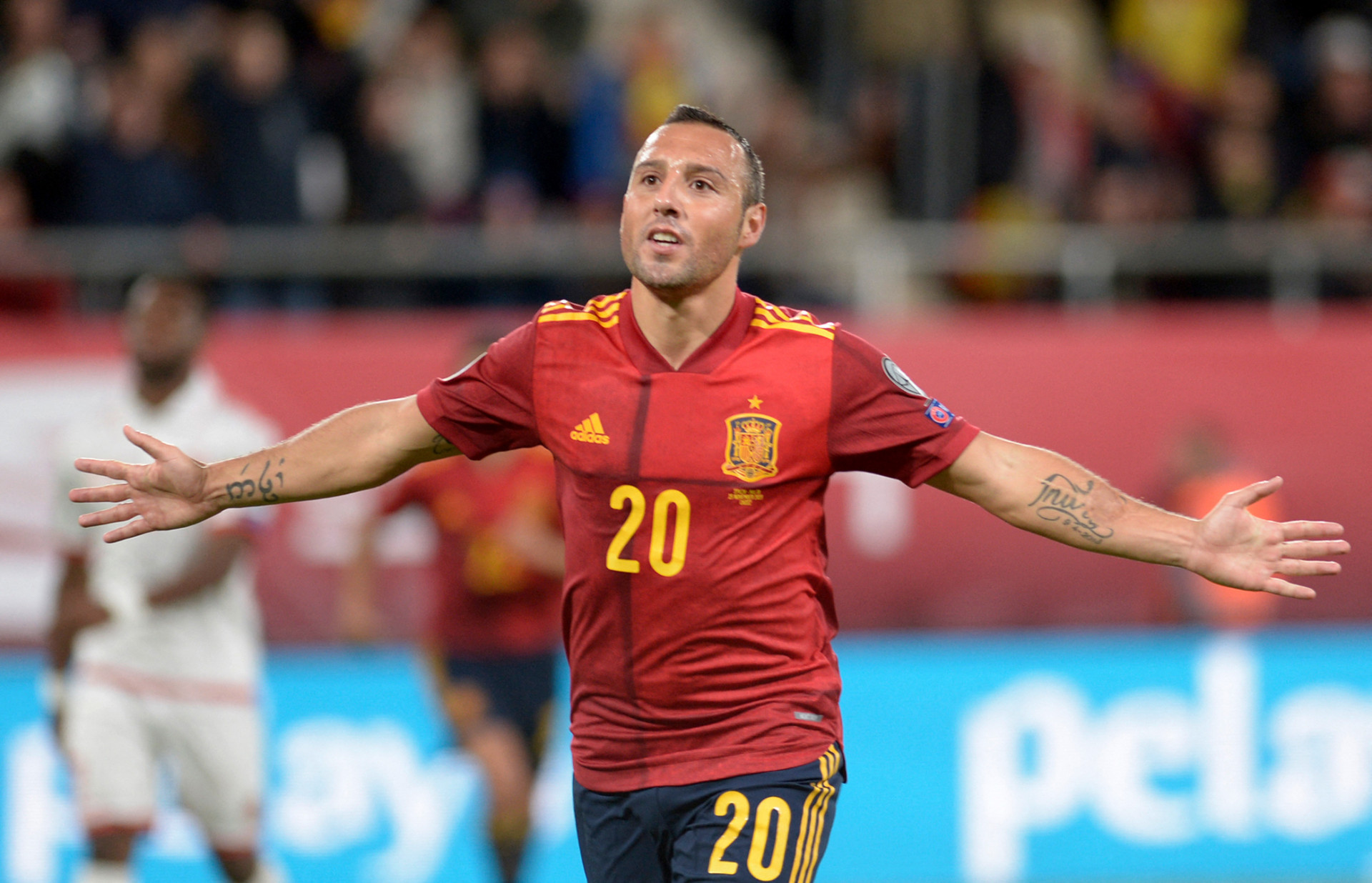 Lenda do futebol espanhol anuncia aposentadoria aos 41 anos