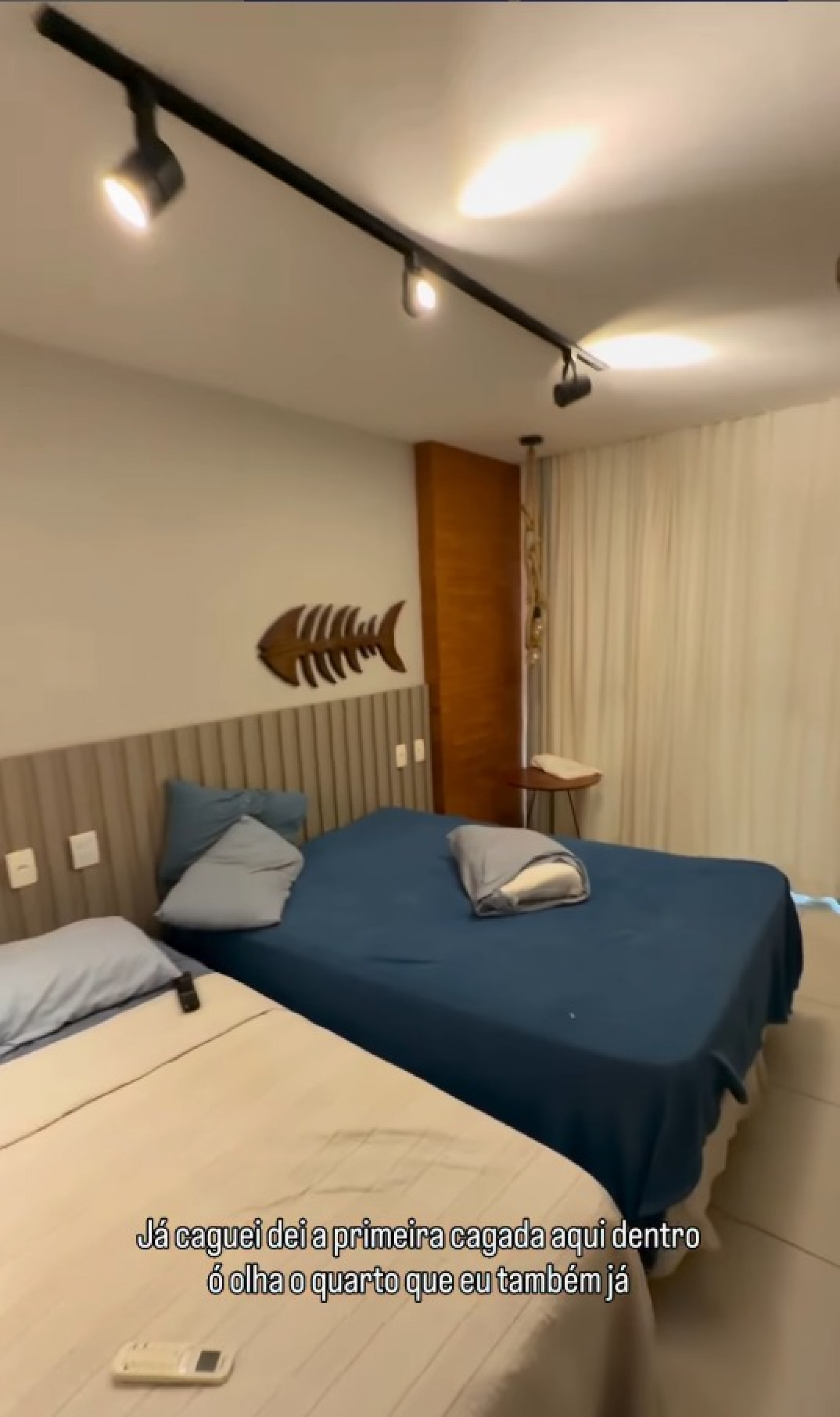 Após enfrentar uma crise financeira provocada por um golpe milionário, Junior Caldeirão comprou um apartamento em Salvador, na Barra - Reprodução / Instagram