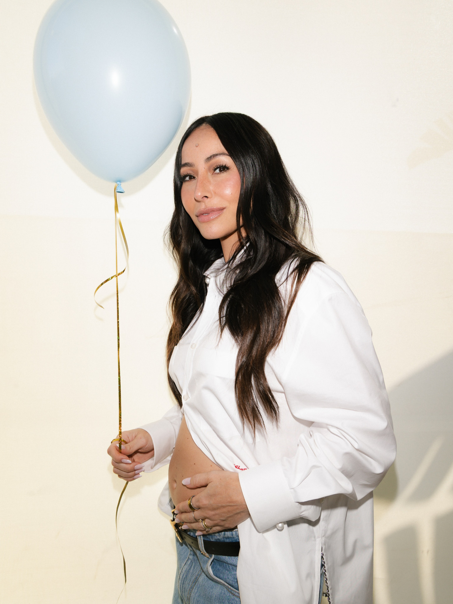 Sabrina Sato mostra barriguinha em fotos inéditas do chá revelação - Reprodução / Instagram