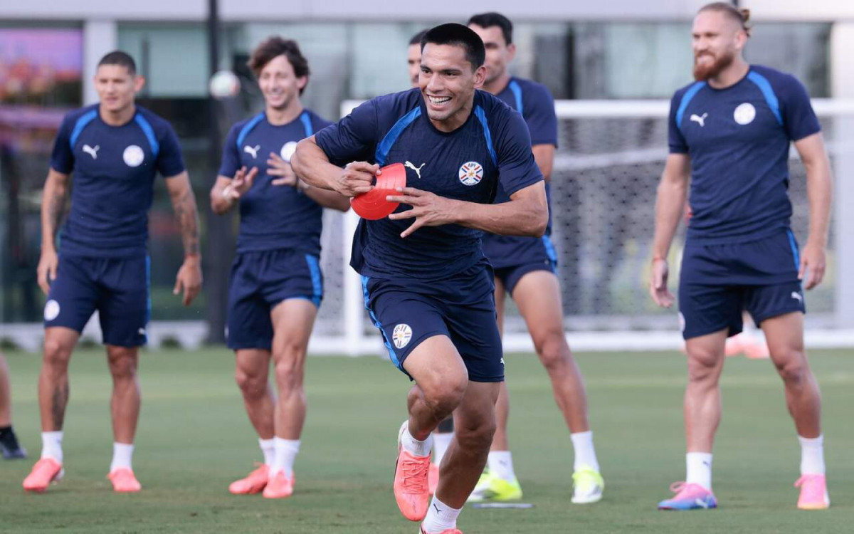 Paraguai x Fran&ccedil;a: duelo de estilos por vaga nas quartas de final