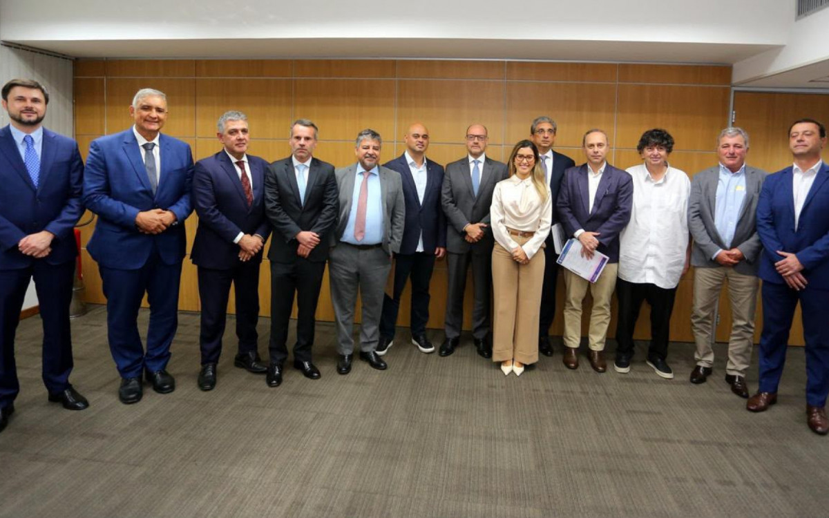 Prefeito de Maricá e vice-presidente nacional do PT, Washington Quaquá, se reuniu com o governador interino do Estado do Rio de Janeiro