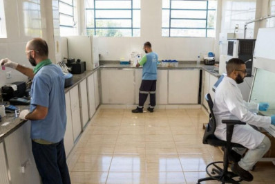 Novo laboratório do Inea fortalece monitoramento das praias da região e amplia controle da balneabilidade em Rio das Ostras