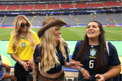 Karoline Lima mostra registros da passagem pelos EUA para Copa