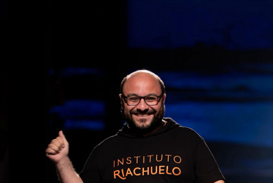 George Azevedo brilha no DFB Festival e cresce na moda autoral brasileira