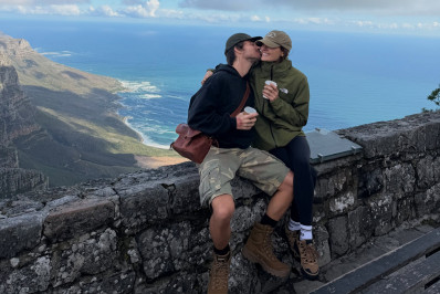 João Lucas compartilha fotos de viagem romântica com Sasha Meneghel