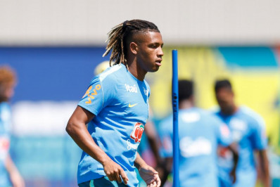 Danilo Santos é favorito para substituir Paquetá contra a Noruega
